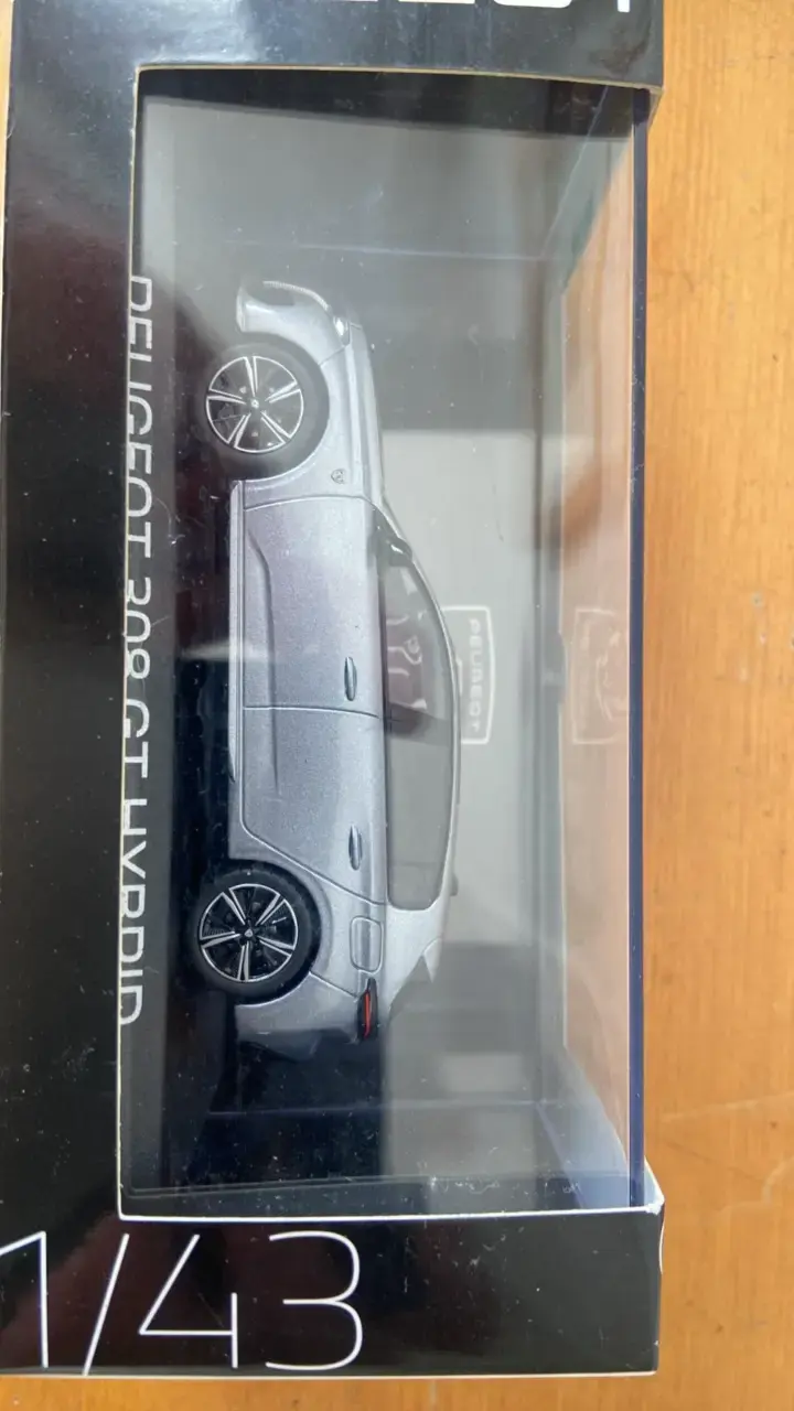 Modelo a escala Peugeot 308 GT Hybrid 1:43 - 4