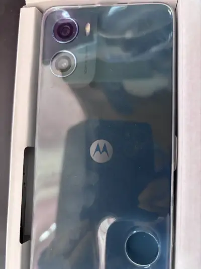 Smartphone Motorola Moto G06 con Cámara 50 MP - miniatura 2