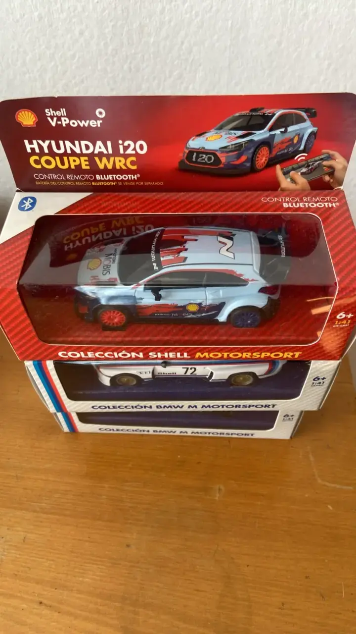 Set de Autos a Escala Shell y BMW Motorsport - 2