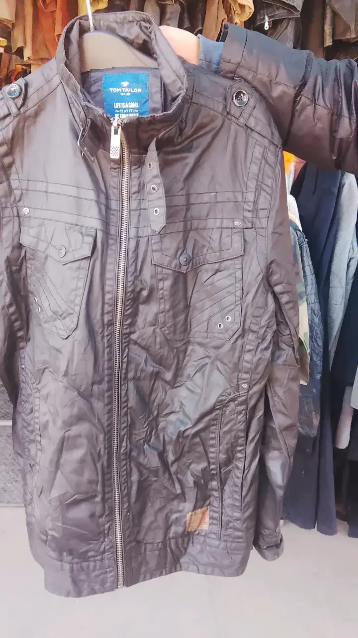 Chaqueta de cuero negra para hombre - 4
