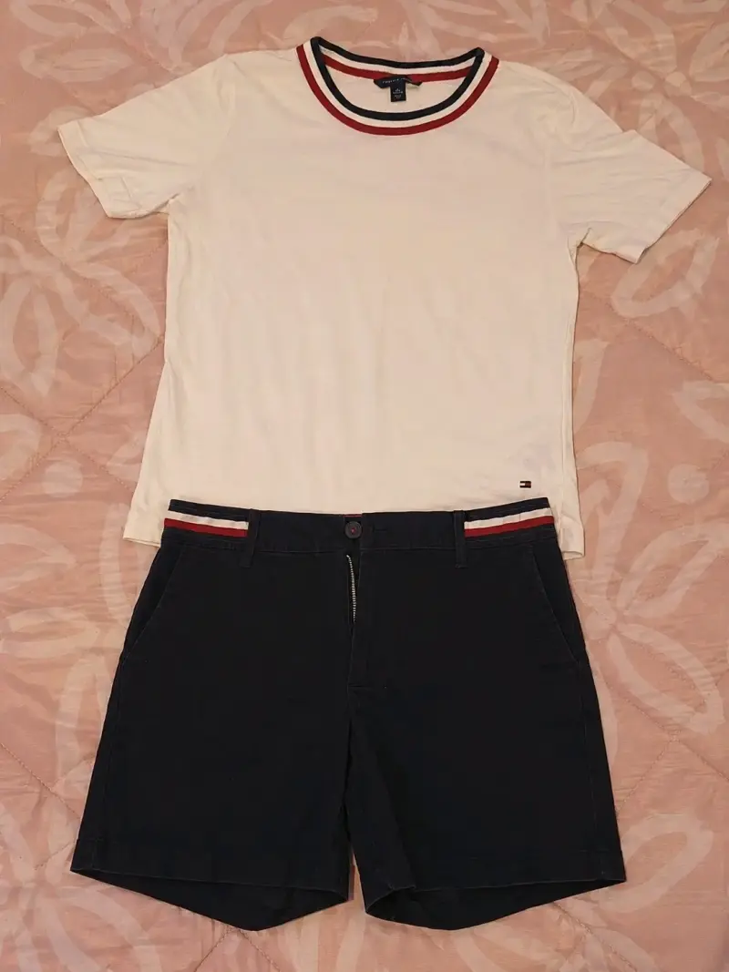Conjunto de polera y shorts Tommy Hilfiger