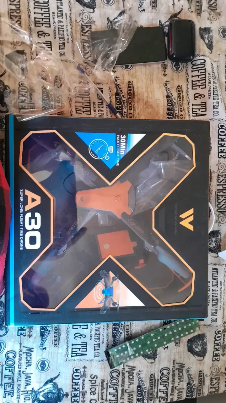Drone Explorer A30 con Control Remoto - 1