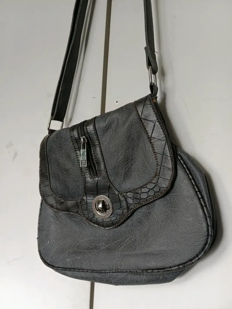 Carteras ecocuero usadas y baratas $3000 - 4