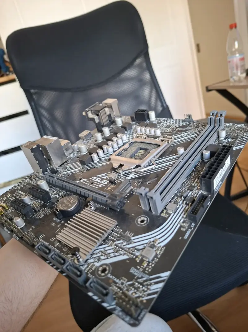 Placa madre intel + RAM 8gb + procesador - 3