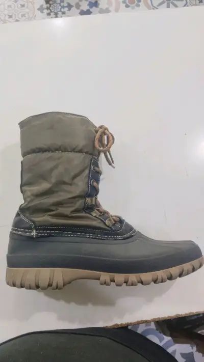 Botas de invierno Storm by Cougar talla 7 - miniatura 1