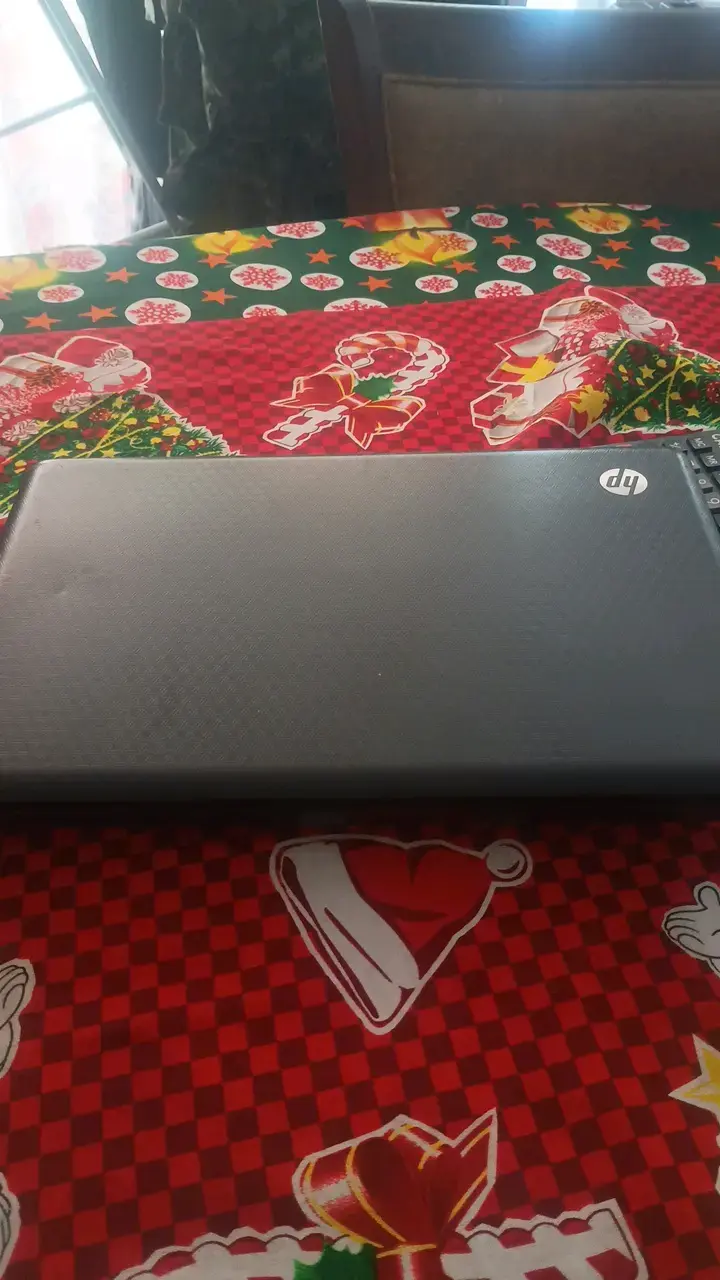 Laptop HP en buen estado - 1