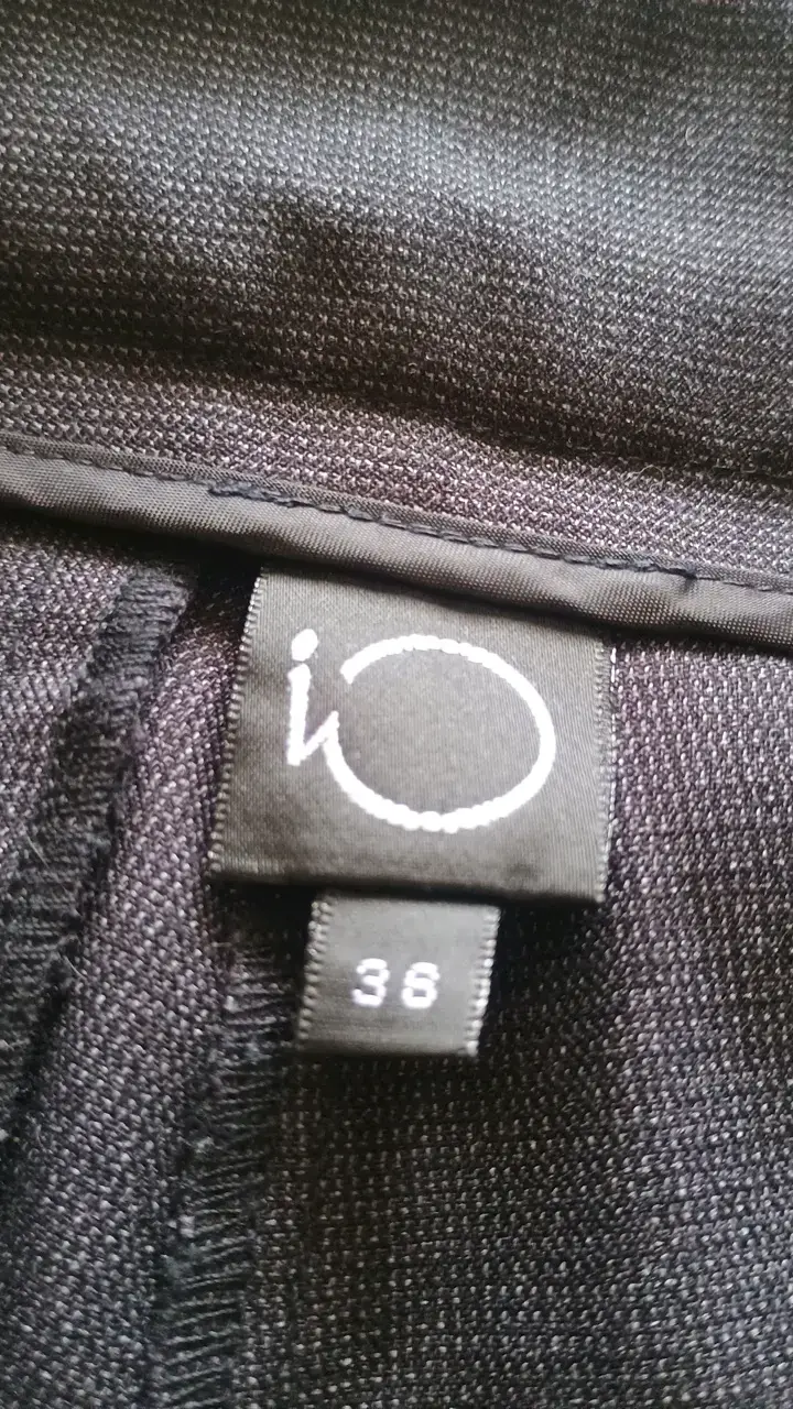 Pantalones negros ajustados talla 36 - 2