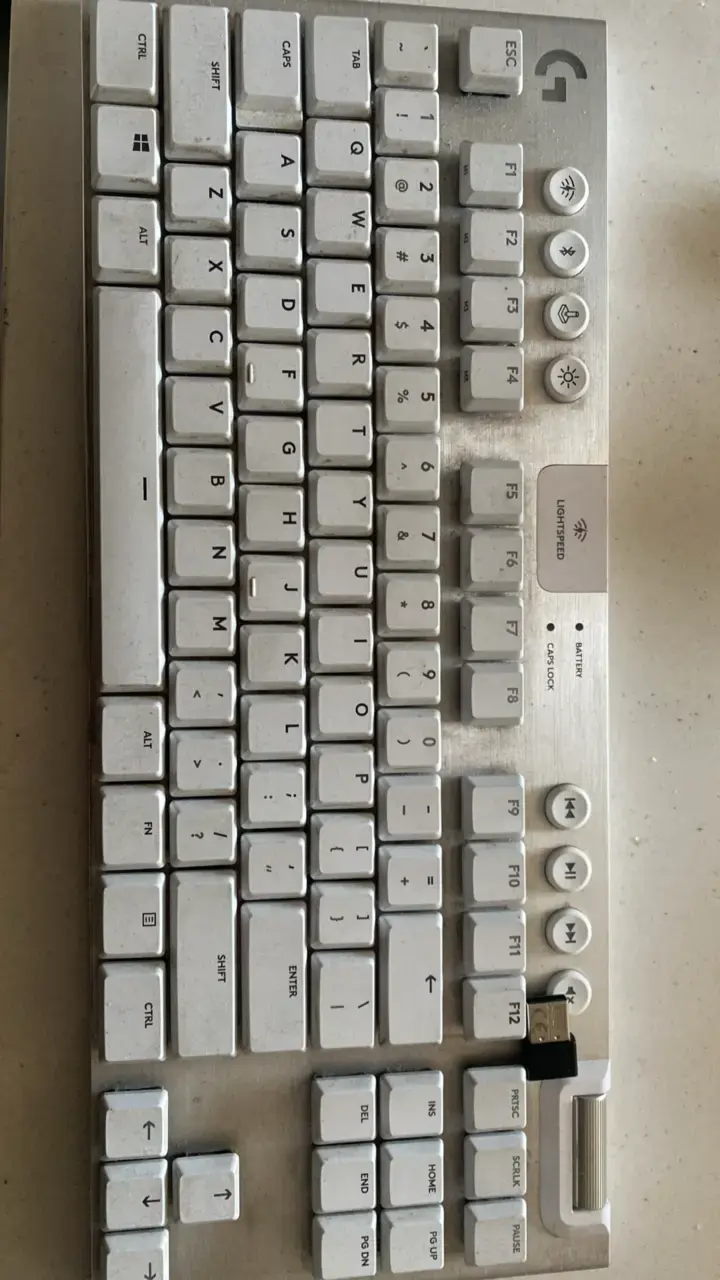 Teclado mecánico inalámbrico Logitech blanco