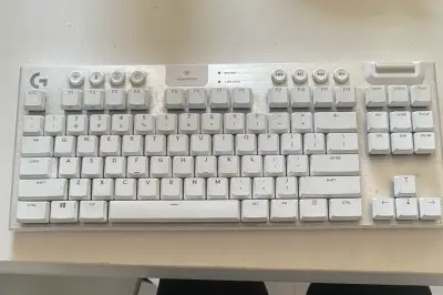 Teclado mecánico inalámbrico Logitech blanco - miniatura 2