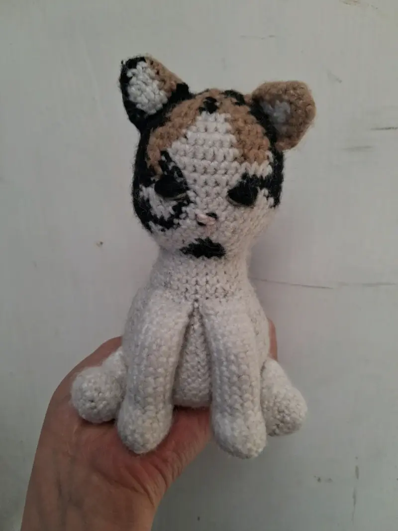 Amigurumi mascota personalizada 15 cms - 2