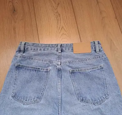 Jeans de mezclilla azul claro Shein talla 38 - miniatura 3