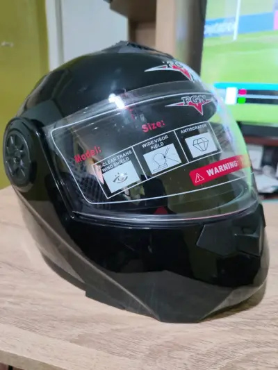 Casco de moto negro con visor FGN - miniatura 1
