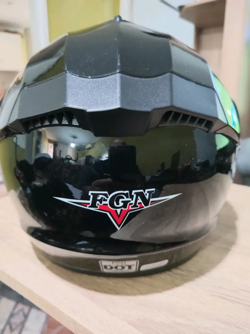 Casco de moto negro con visor FGN - 5