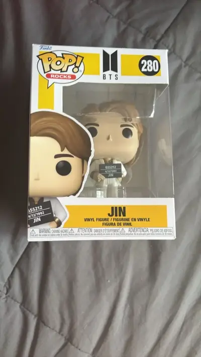 Set de Figuras Funko Pop BTS y Love Love Tata - miniatura 2