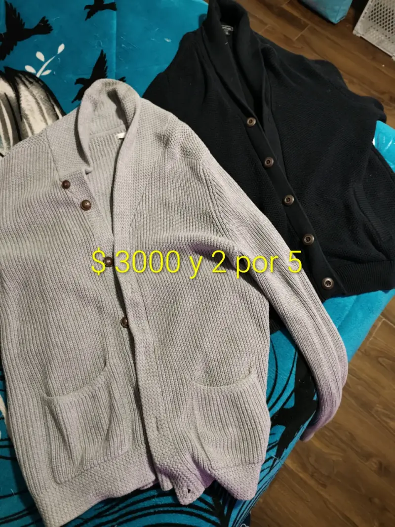 Chaqueta de lana gris con cierre y bolsillos - 4