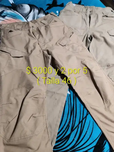 Pantalones cargo beige y negros talla 46 y 48 - miniatura 1