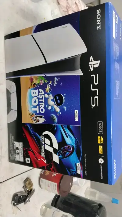 Consola Sony PS5 Edición Digital 825GB - miniatura 1