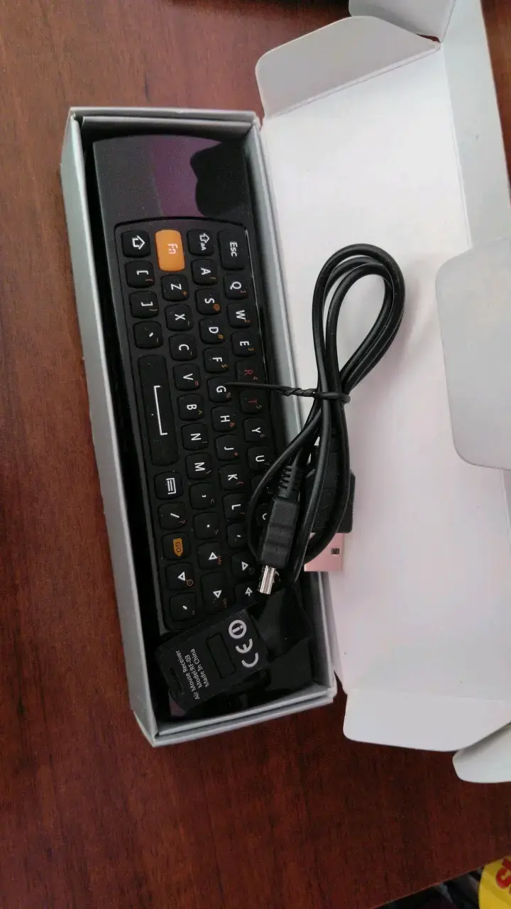 Control remoto inalámbrico con teclado y USB - 1