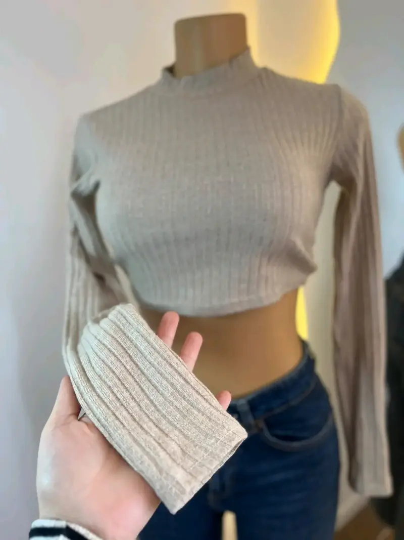 Polera de punto beige manga larga - 4