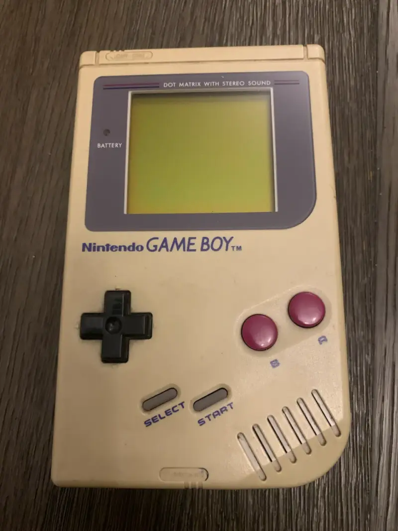Consola portátil Nintendo Game Boy clásica