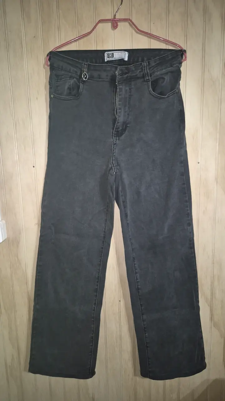 Jeans negros de mezclilla para mujer - 1