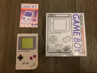 Nintendo Game Boy con juego Street Fighter II - miniatura 2