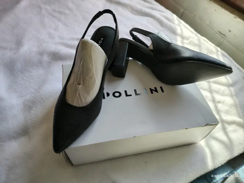 Zapatos de tacón negro Pollini elegantes Talla 38 - 4