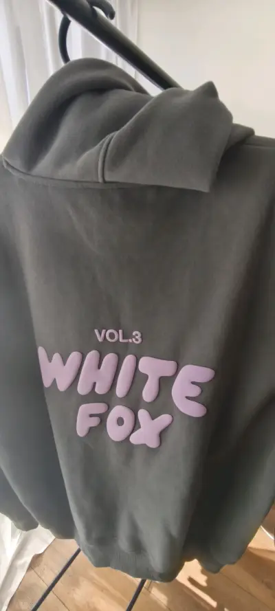 Hoddie Polerón con capucha White Fox Vol.3 gris - miniatura 3