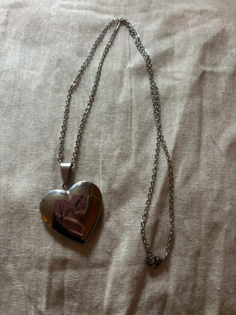Relicario de corazón grabado 'Lover’ Taylor Swift - 1