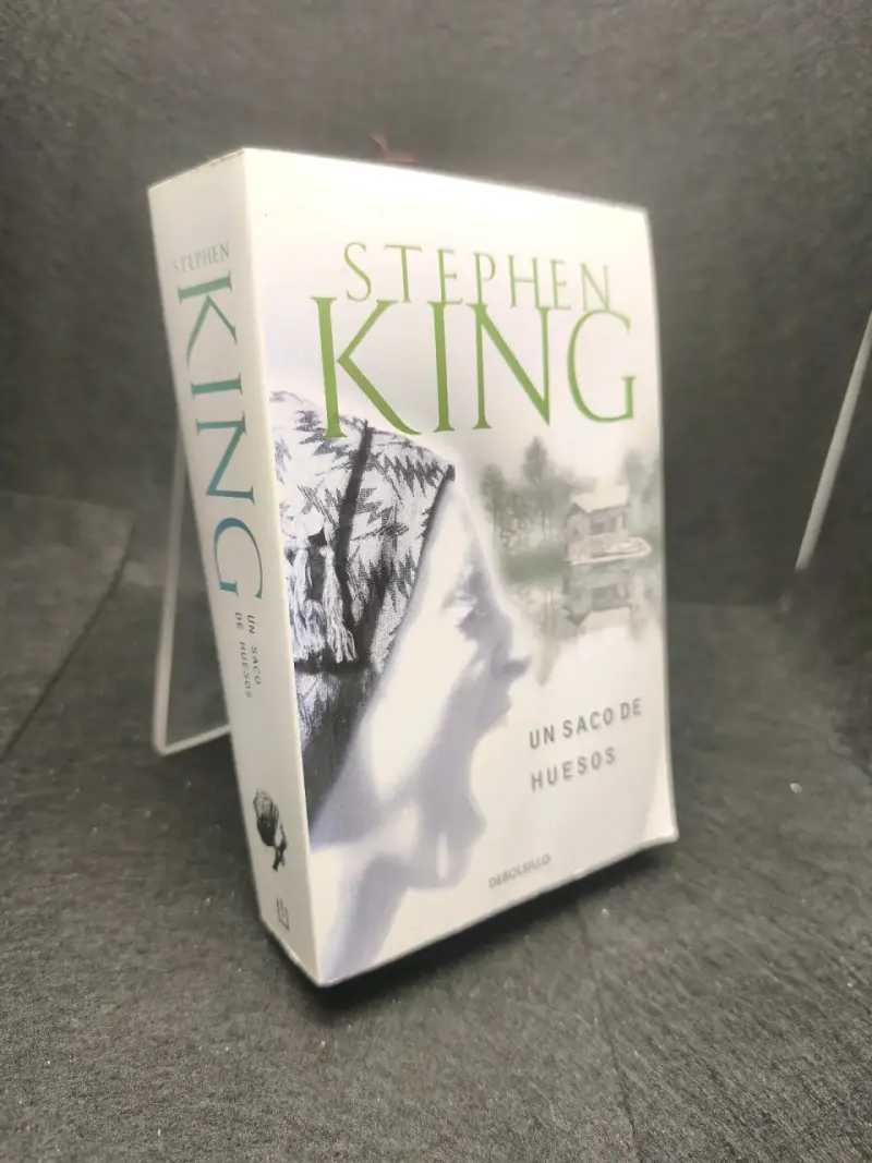 Libro 'Un Saco de Huesos' de Stephen King - 2