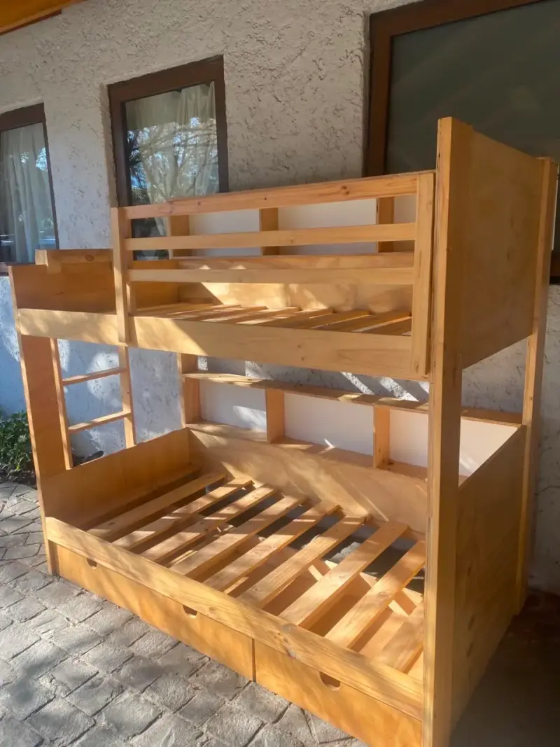 Camarote de madera maciza con cajones y repisas - 2