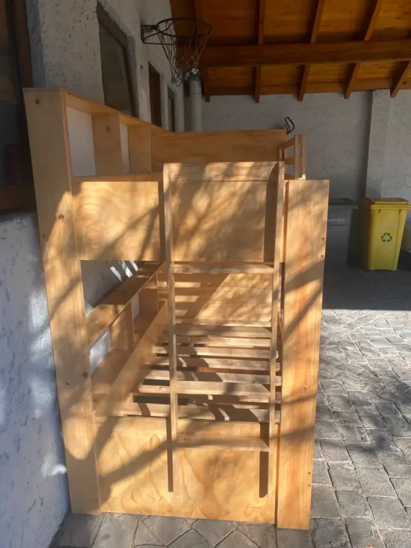 Camarote de madera maciza con cajones y repisas - 3