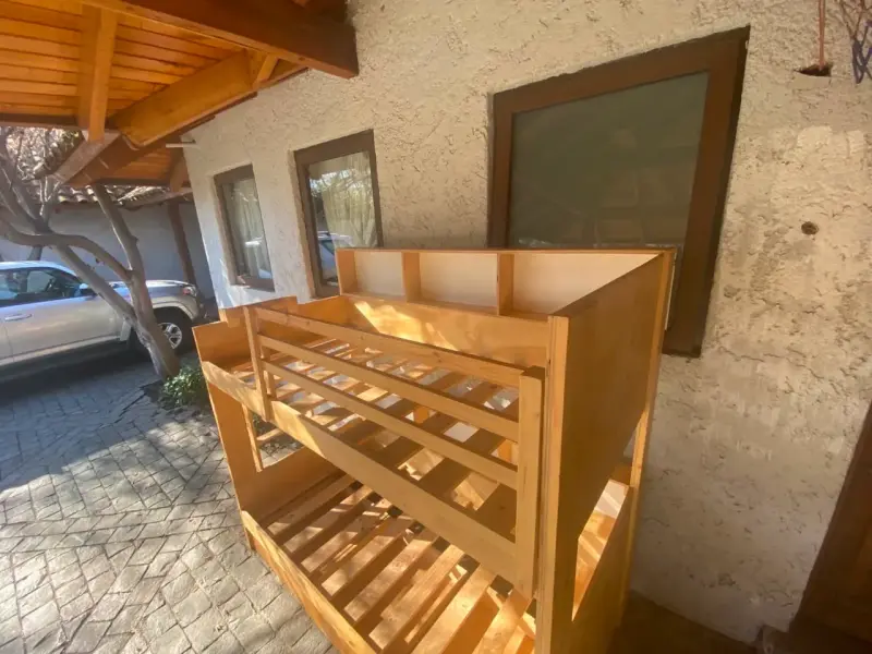 Camarote de madera maciza con cajones y repisas - 4