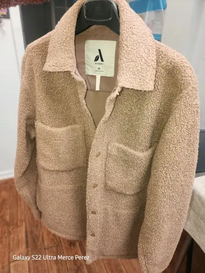 Chaqueta de lana beige con bolsillos Amazon - miniatura 4