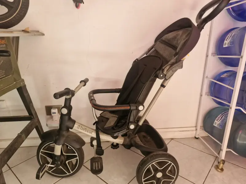 Triciclo coche para bebé Bebesit 2 en 1 - 2