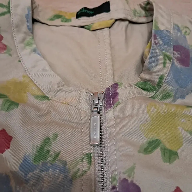 Chaqueta de mujer con estampado flora Benetton l - 2