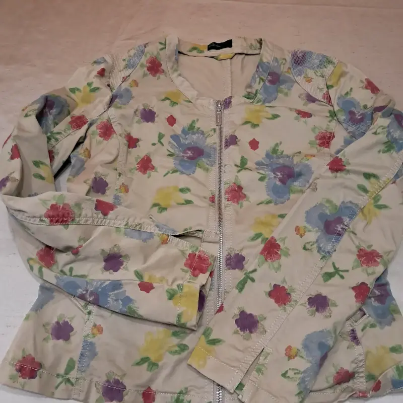 Chaqueta de mujer con estampado flora Benetton l - 3