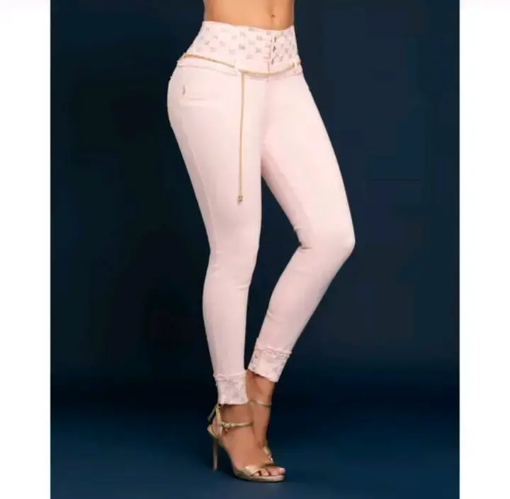 Pantalones ajustados de mujer color rosa