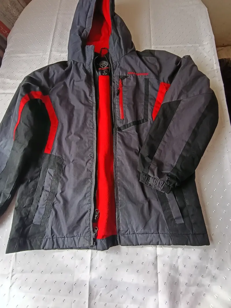 Chaqueta impermeable Weatherproof gris y roja - 3