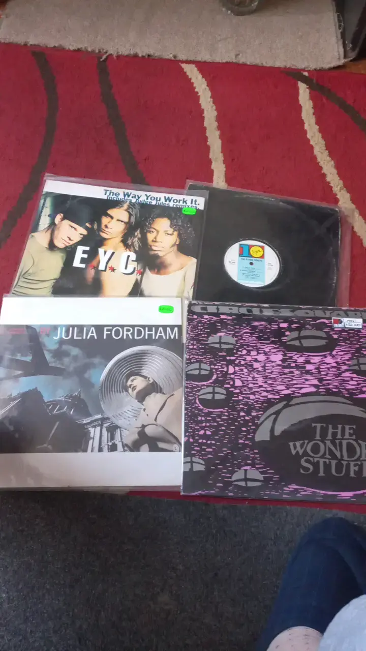 Lote de vinilos de música variada