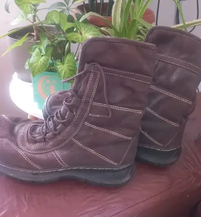 Botas de invierno marrones con forro interior - miniatura 2