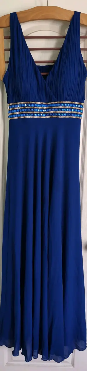 Vestido azul con detalles brillantes para fiesta - 2