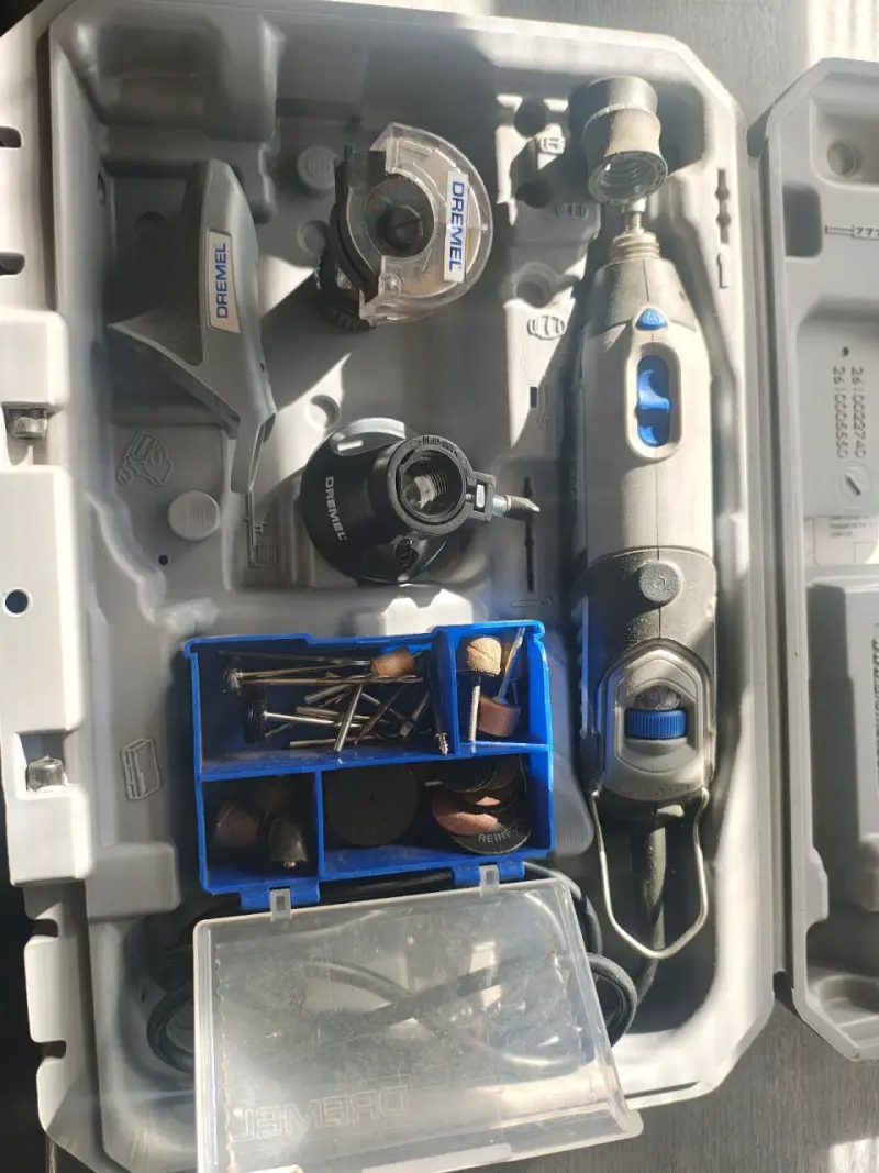 Herramienta rotativa Dremel 4000 con accesorios - 1
