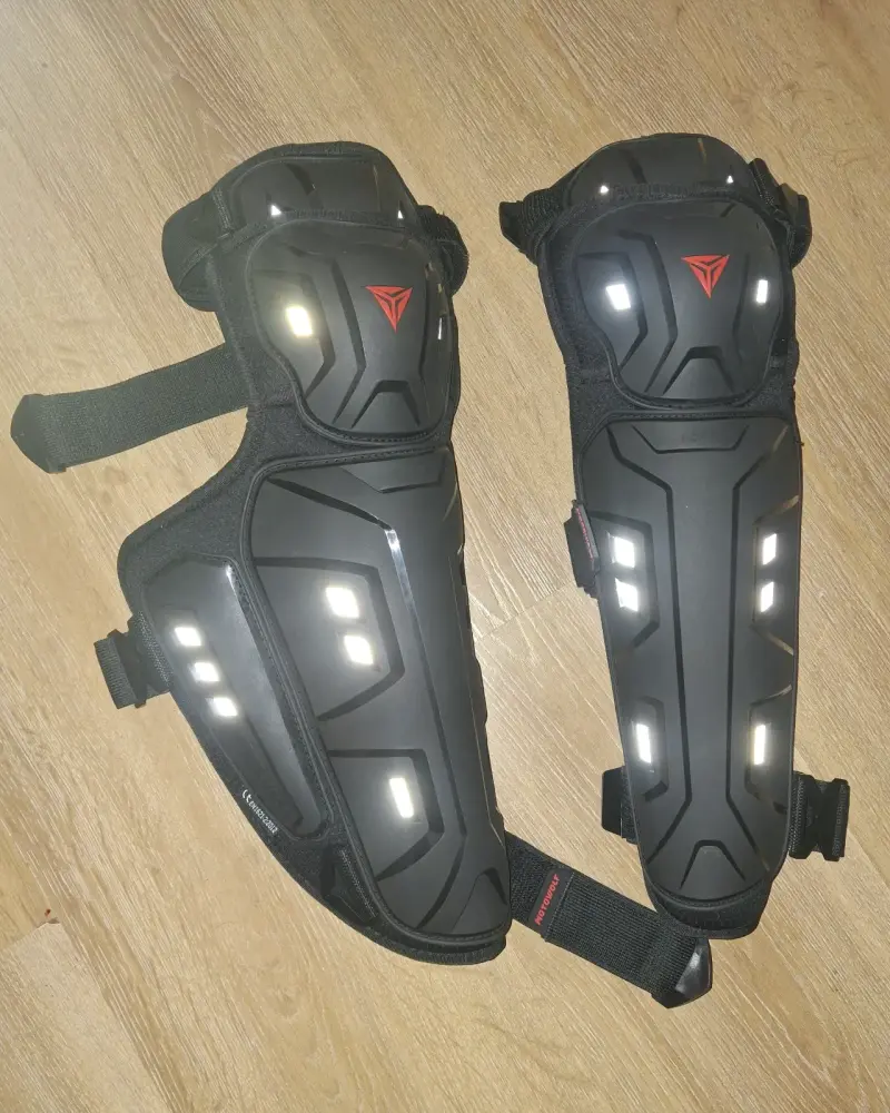 Rodilleras de protección para motocicleta Motowolf - 2