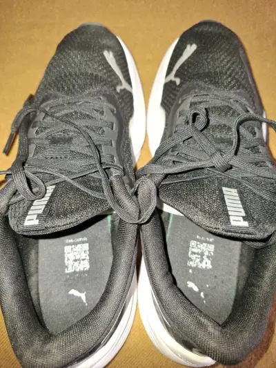 Zapatillas running negras Puma para mujer o unisex - miniatura 4