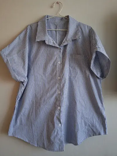 Camisa de rayas azul y blanco para hombre - miniatura 2
