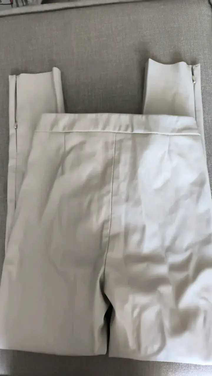 Pantalones beige Zara para mujer - 3