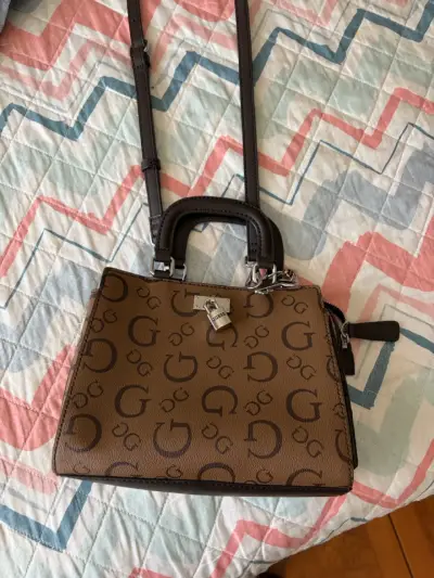 Riñonera Michael Kors negra con logo - miniatura 3