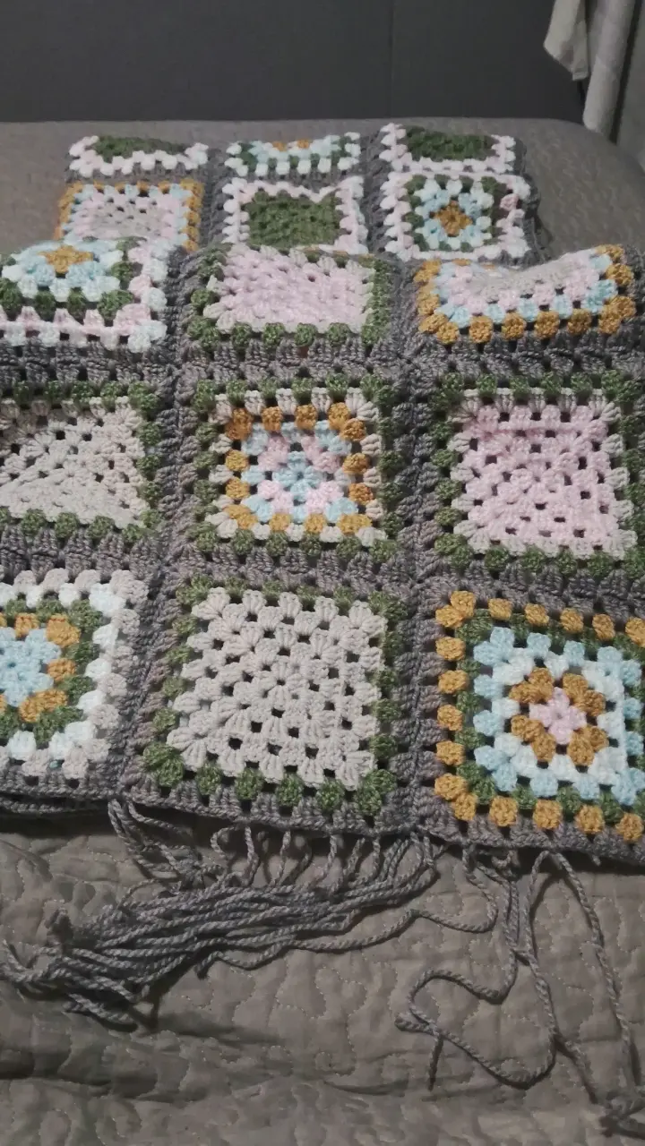 Manta de crochet multicolor hecha a mano - 3