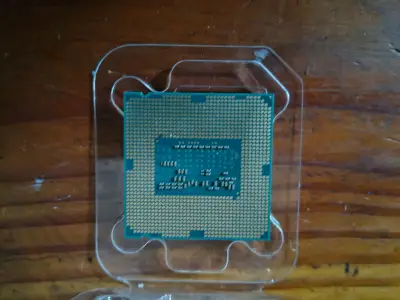 Procesador Intel Core i5 y Tarjeta Gráfica ASUS - miniatura 1
